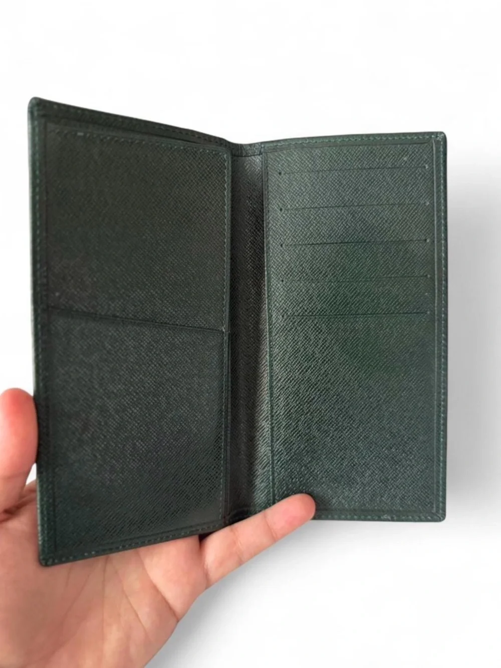 Louis Vuitton Green Epi long wallet - Picture 2 of 3